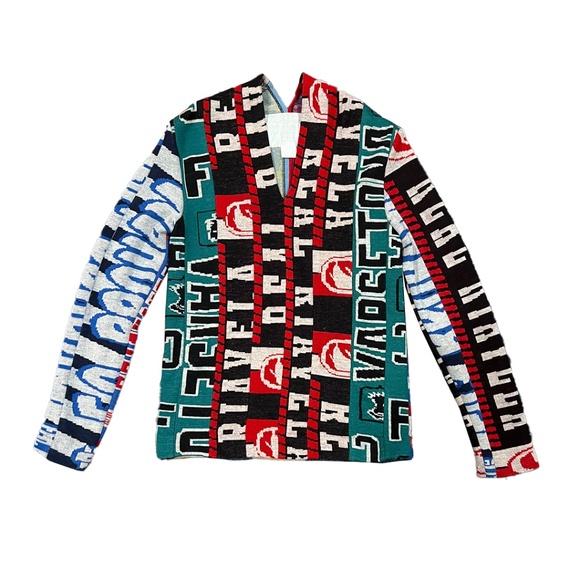 Never Worn: Maison Martin Margiela x H&M Scarves Sweater - Picture 1 of 3